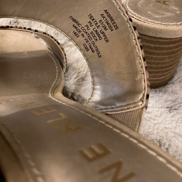 : : ANNE KLEIN NEW Faux Snake Skin Sandals with Chunky Heels : : - Picture 6 of 13